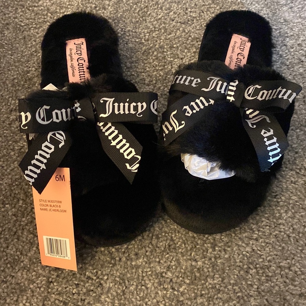 Juicy Couture Slippers